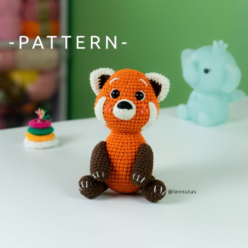 crochet red panda