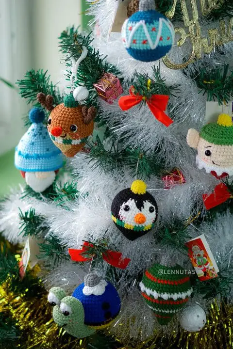 crochet Christmas ornaments