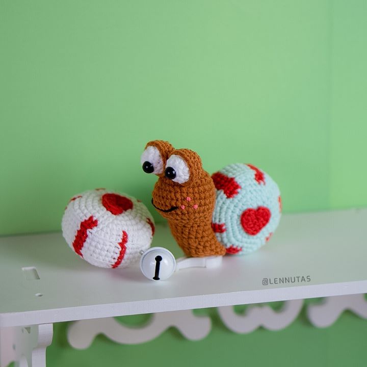 Sugar the snail  Crochet amigurumi PDF pattern – garnknuten