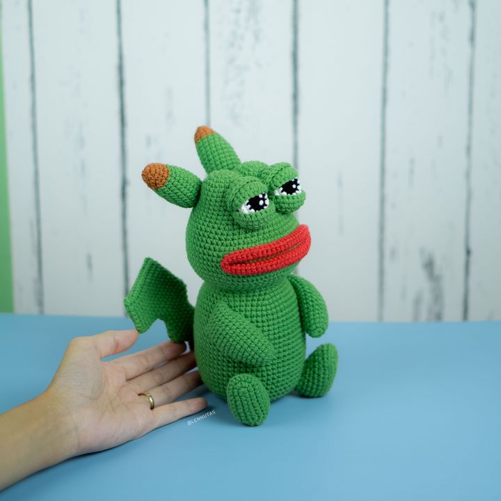 crochet Pikachu the frog